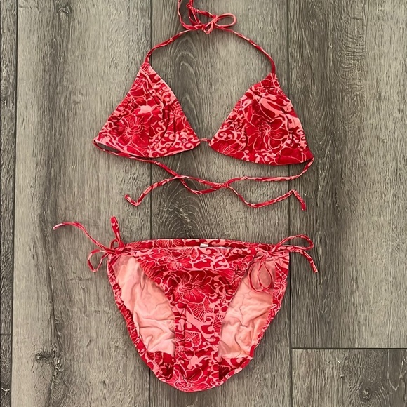 Y2K Le Chateau Red and Pink Bikini Set with Adjustable Ties one size - Picture 3 of 5